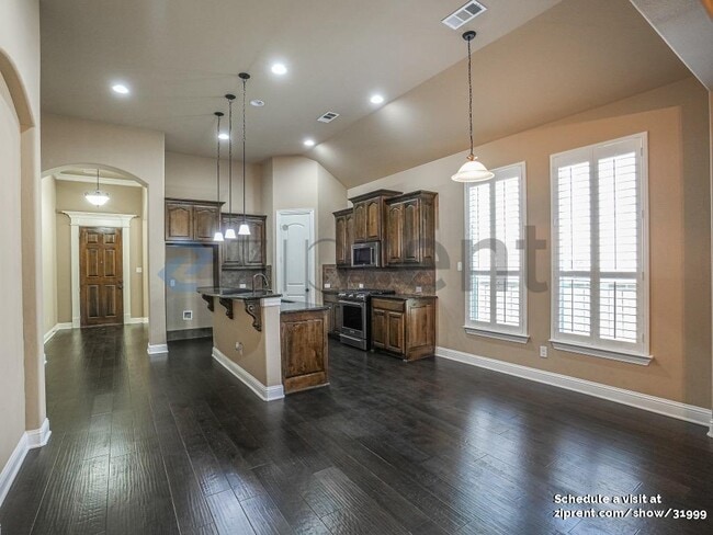 Building Photo - 419 San Marcos Dr