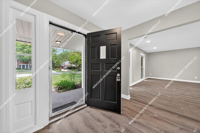 Building Photo - Rare Rental Opportunity in Southfield — Fully Renovated 4-Bedroom Brick Colonial!