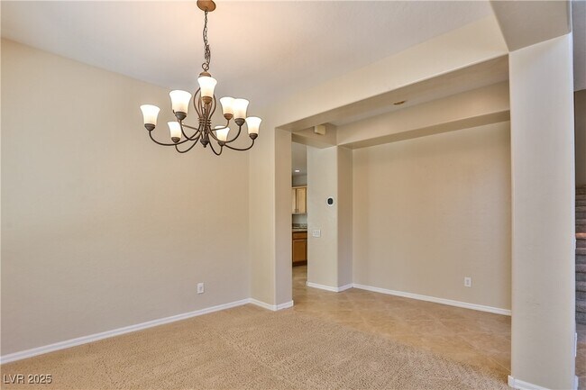 Building Photo - 2687 Bothwell Pl
