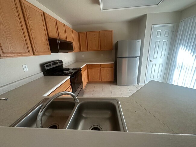 Building Photo - 7730 Copper Cave