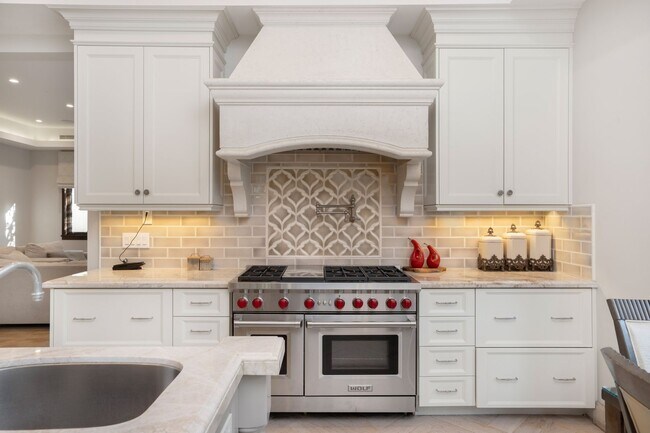 Building Photo - Beverly Hills Luxury Villa with Resort-Style Pool & Spa