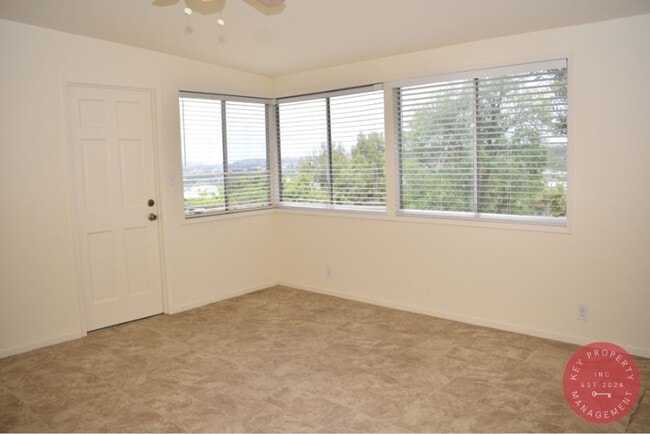 Building Photo - Grantville, Charming 4-Bedroom Home with S...