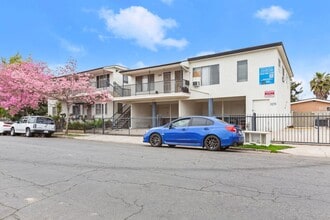 Building Photo - BEAUTIFUL 1 BED 1 BATH