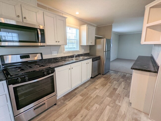 Primary Photo - 710 Oregon St