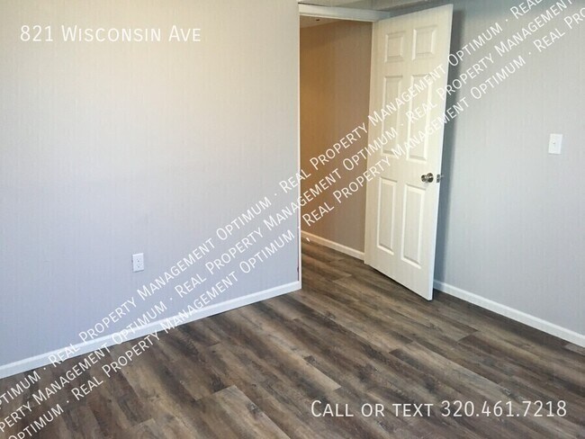 Building Photo - 821 Wisconsin Ave