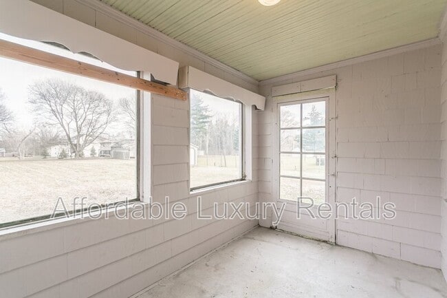 Building Photo - 2868 Brighton Henrietta Town Line Rd