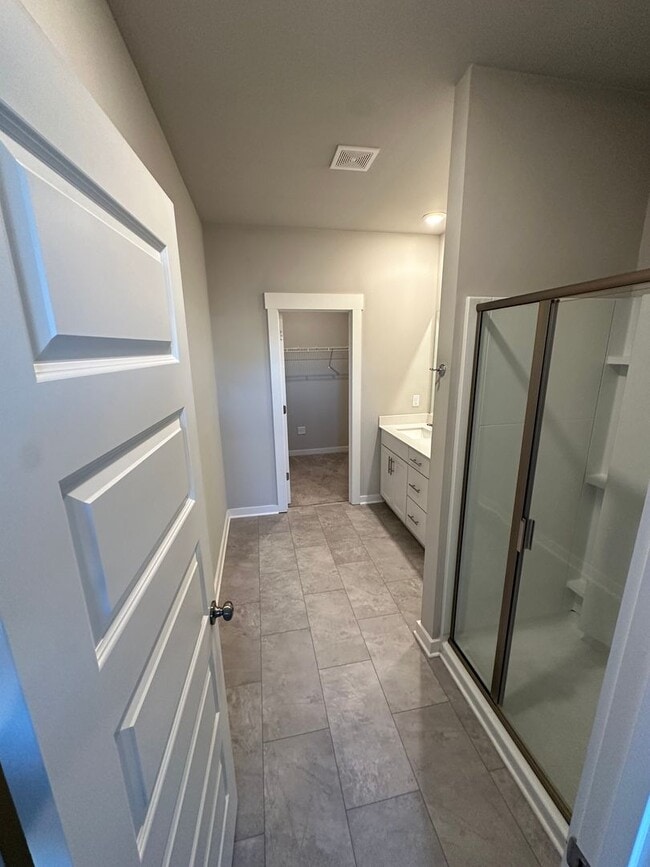 Building Photo - For Lease - 3 Bed, 2.5 Bath, 1846sqft Townhome, Lebanon