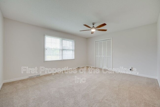 Building Photo - 1003 Chesterfield Ave