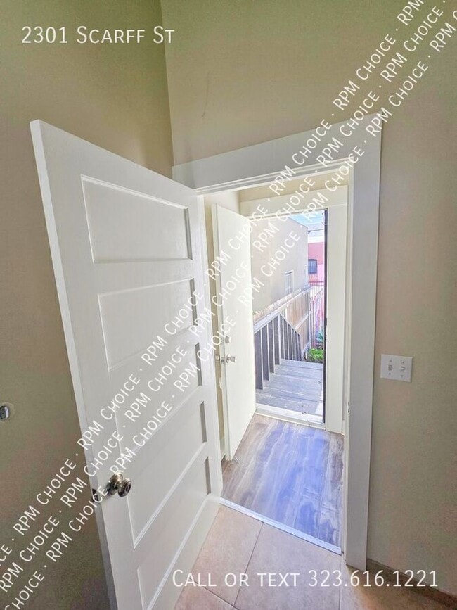 Building Photo - 2301 Scarff St