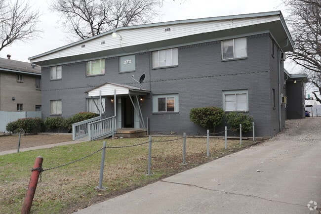 Building Photo - 5025 San Jacinto