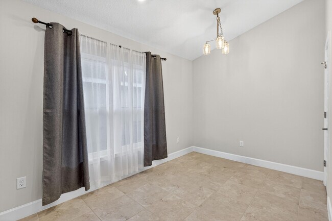 Building Photo - 8118 Merano Ave