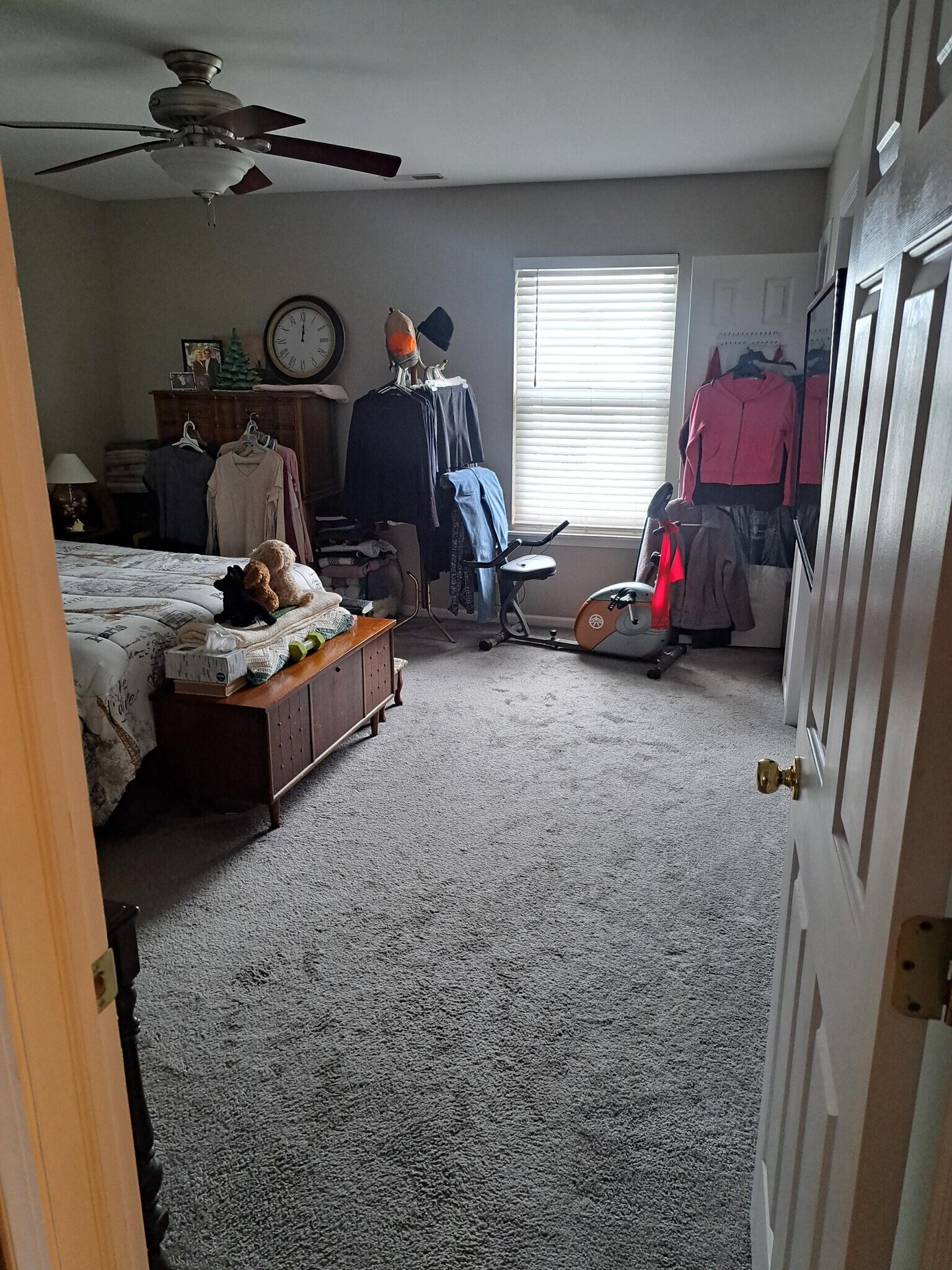 Building Photo - 1990 Middlebury Dr