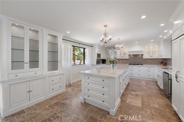 Building Photo - 72408 Desert Dr