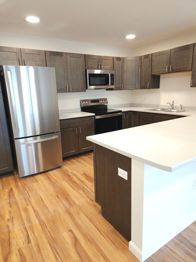 Building Photo - Village at Autumn Pond II:  New 2 Bedroom Corner Apartments with Balcony