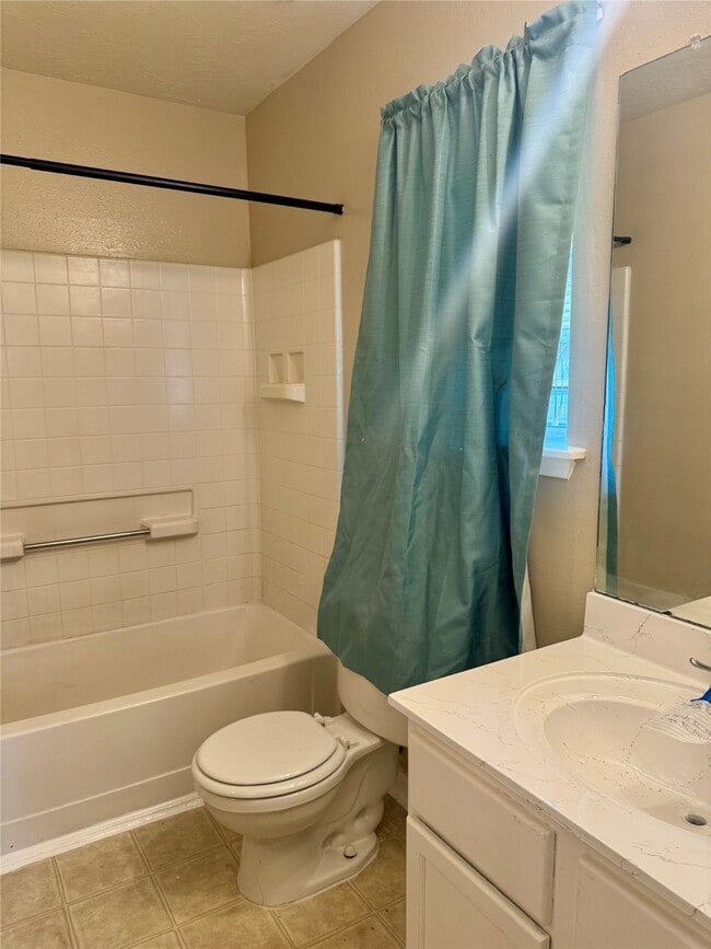 Building Photo - 5626 Tidewater Dr