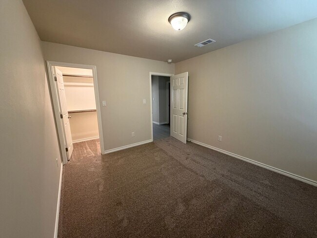 Building Photo - Brand New Construction in Midland!