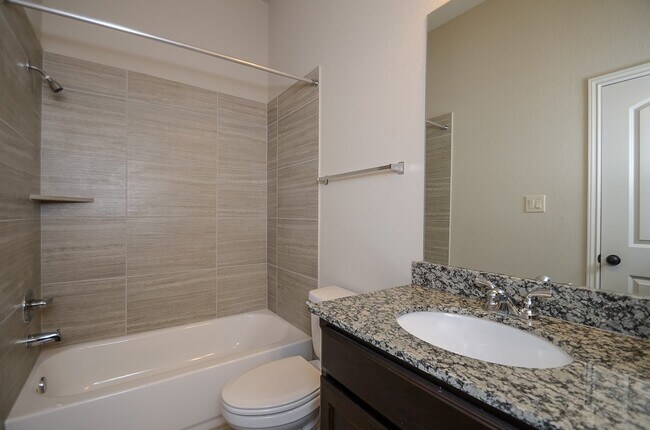Building Photo - 1326 Watercrest Park Ln