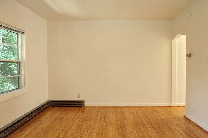 Building Photo - 3507 SW 11th Ave