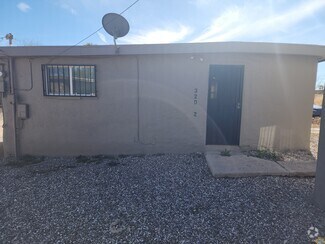 Building Photo - 320 E Ajo Way