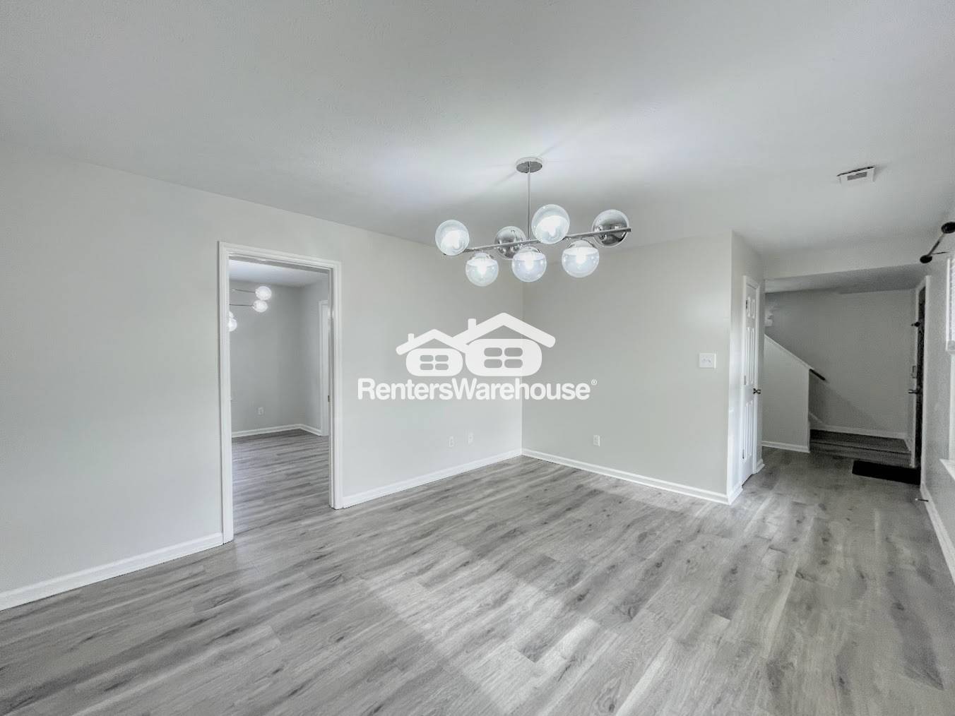 Building Photo - 835 Deer Path Trail