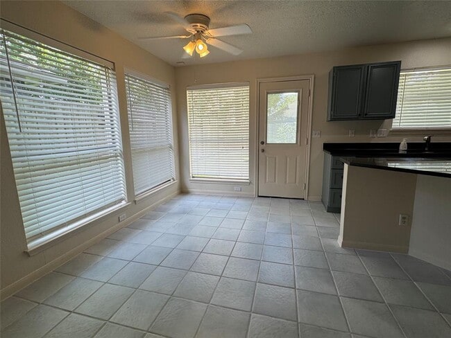 Building Photo - 14707 Cypress Meadow Dr
