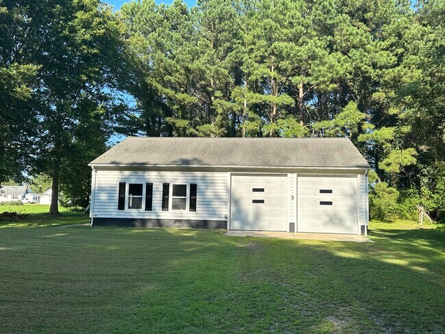 Building Photo - 9576 Maryus Rd