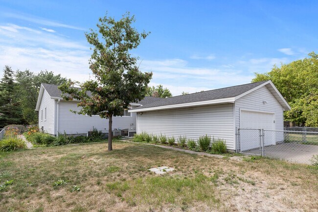 Building Photo - 4416 83rd Cir N