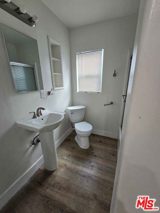 Building Photo - 14123 Califa St