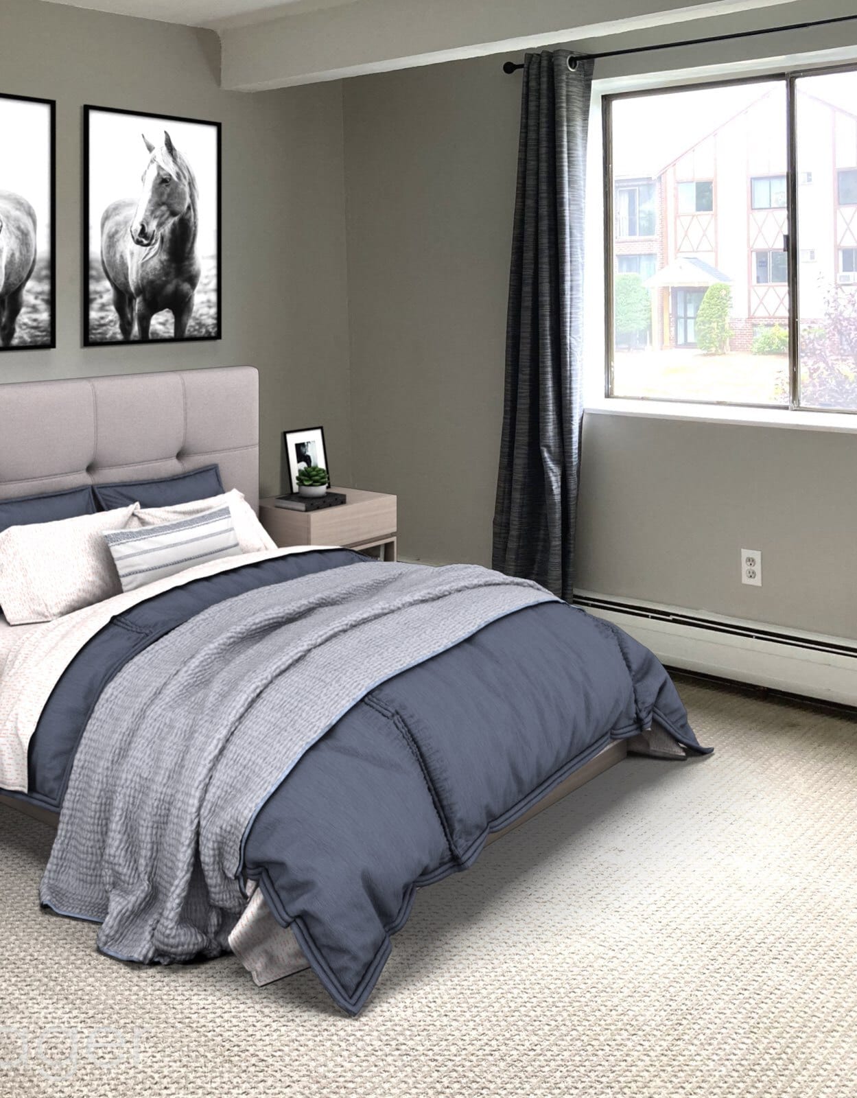 Building Photo - 151 King St