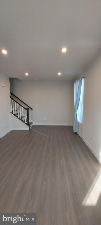 Building Photo - 5970 Fallfish Ct