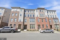 Building Photo - 41528 Horse Chestnut Terrace