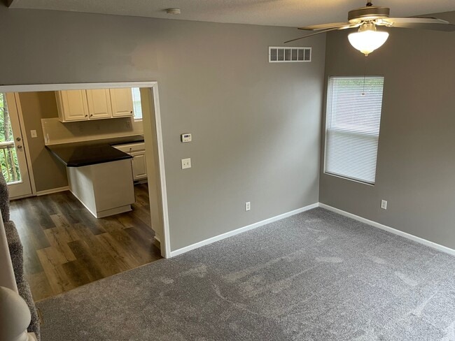 Building Photo - 5100 Hardy Ct