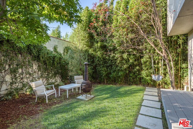 Building Photo - 1513 Orange Grove Ave