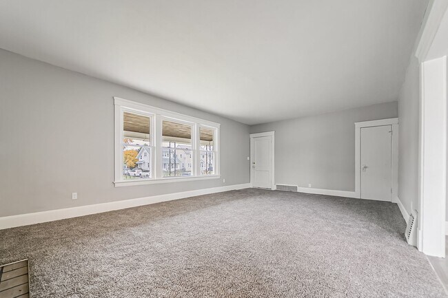 Building Photo - 841-841 Allison Ave