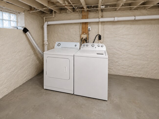 Building Photo - Charming Baltimore Rowhome with Updated Kitchen, Covered Front Porch & Basement