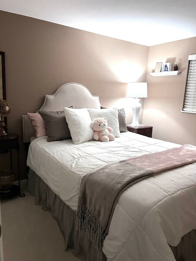 Building Photo - Spacious 4BR House in Boulder