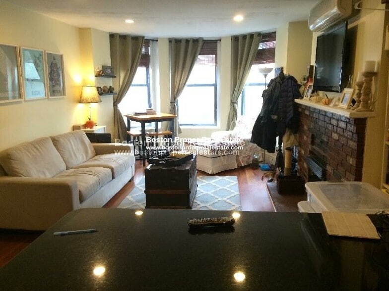 Primary Photo - 497 Beacon St