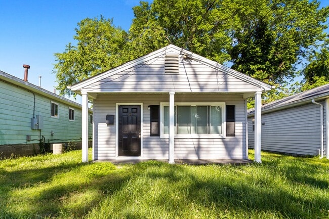 Primary Photo - 113 Maplewood St