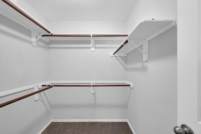 Building Photo - 18441 Sunrise Oaks Ct