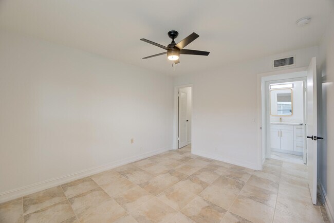 Building Photo - 372 Piedmont H