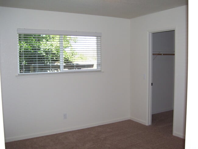Building Photo - Recently remodeled home offering many upda...