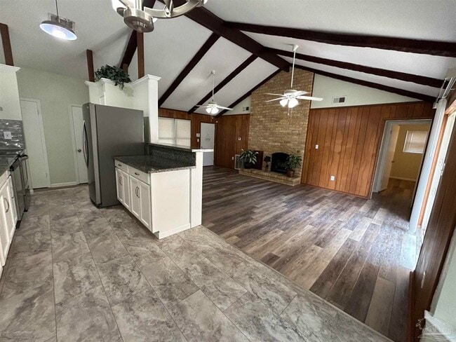 Building Photo - 4665 Balmoral Dr