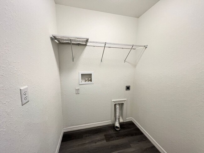 Building Photo - GREAT 3 BD/2BA Home in Ocklawaha!!