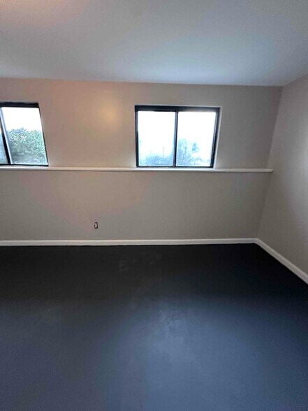 Building Photo - 5415 Antle Dr