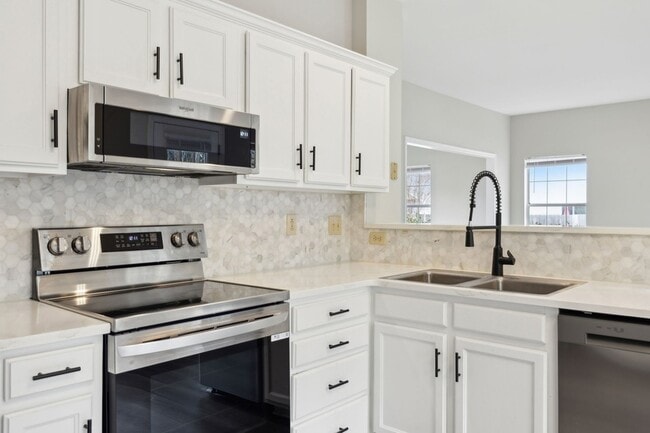 Building Photo - 184 Crestfield Pl