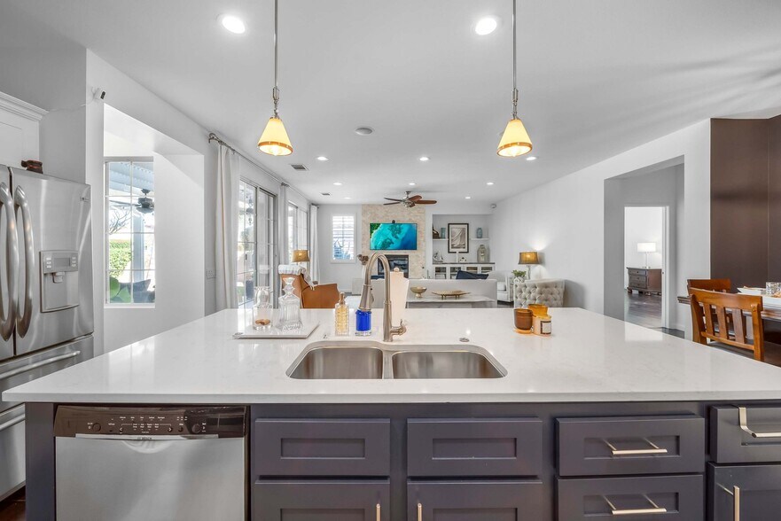 Building Photo - 47870 Sumac St