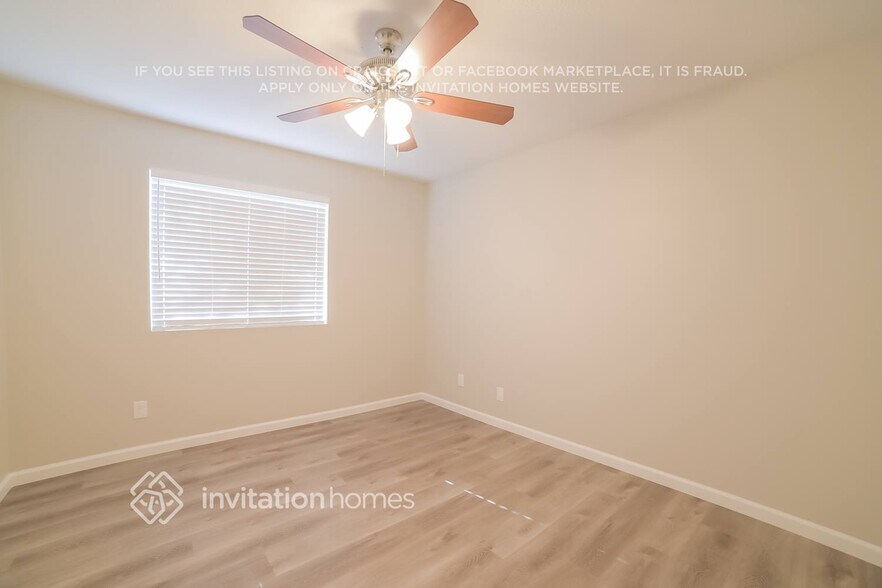 Building Photo - 3608 W Grovers Ave
