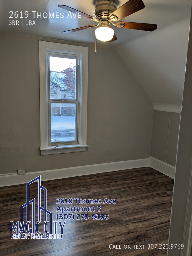 Building Photo - 2619 Thomes Ave