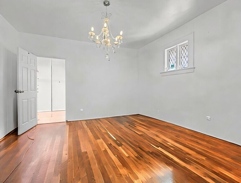 Building Photo - 1872 North Ave