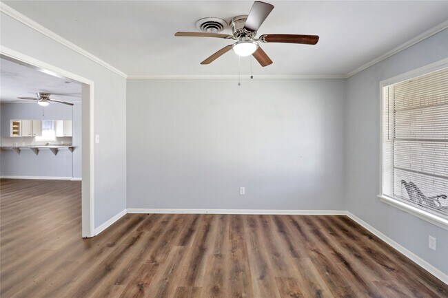 Building Photo - 238 Sleepy Hollow Dr